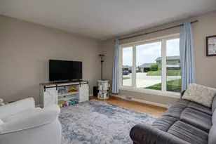 1787 Oakview Dr, Stoughton, WI 53589 - Photo 7
