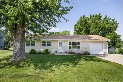 1787 Oakview Drive, Stoughton, WI 53589 - Photo 3