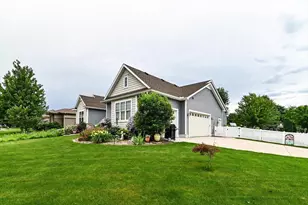 702 Callisto Dr, Madison, WI 53718 - Photo 15