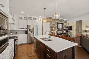 702 Callisto Dr, Madison, WI 53718 - Photo 9