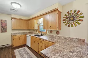 1509 Crystal Ln, Sun Prairie, WI 53590 - Photo 3