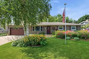 1509 Crystal Ln, Sun Prairie, WI 53590 - Photo 1