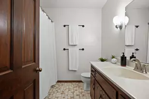 10 Stonecrest Cir, Madison, WI 53717 - Photo 43