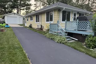 N4231 Lake View Dr, Markesan, WI 53946 - Photo 3