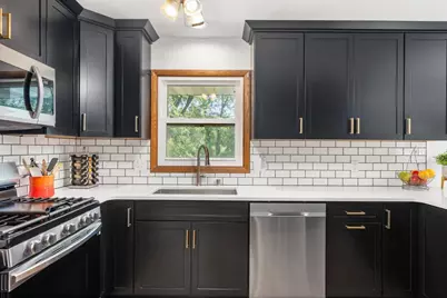 1011 Bay Ridge Road, Madison, WI 53716 - Photo 9
