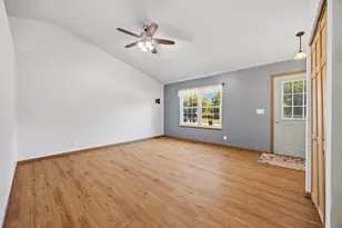 873 Oak Ridge Ln, Genoa City, WI 53128 - Photo 9