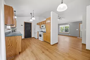 873 Oak Ridge Ln, Genoa City, WI 53128 - Photo 13