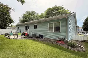 1820 Edon Dr, Janesville, WI 53546 - Photo 9