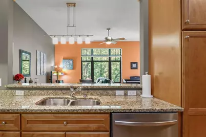 530 W Doty Street #302, Madison, WI 53703 - Photo 11