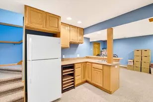 318 Burl Oak Dr, DeForest, WI 53532 - Photo 35