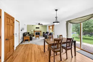 318 Burl Oak Dr, DeForest, WI 53532 - Photo 19