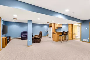 318 Burl Oak Dr, DeForest, WI 53532 - Photo 37