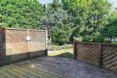 3900 Manitou Way, Madison, WI 53711 - Photo 9