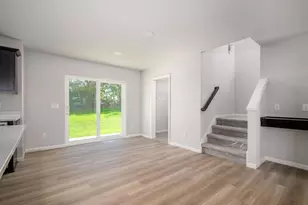 2521 Clover Pt Dr, Fitchburg, WI 53711 - Photo 5