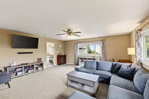 1002 Schumann St, Sun Prairie, WI 53590 - Photo 13