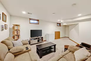 1002 Schumann St, Sun Prairie, WI 53590 - Photo 29