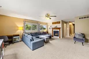 1002 Schumann St, Sun Prairie, WI 53590 - Photo 11