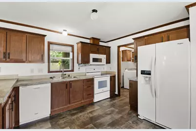 808 Charles Lane, Stoughton, WI 53589 - Photo 11