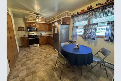 2219 Mineral Point Avenue, Janesville, WI 53548 - Photo 7
