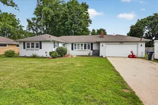 879 E Inman Pkwy, Beloit, WI 53511 - Photo 1