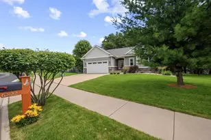 6822 Conservancy Plz, DeForest, WI 53532 - Photo 3