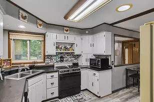 946 Gale Dr, Dell Prairie, WI 53965 - Photo 29