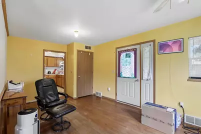 S8007 Maple Park Road, Prairie Du Sac, WI 53578 - Photo 15