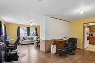 S8007 Maple Park Rd, Prairie Du Sac, WI 53578 - Photo 11
