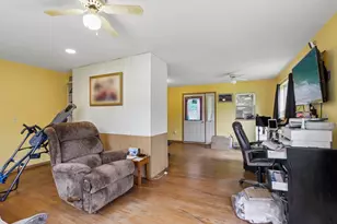 S8007 Maple Park Rd, Prairie Du Sac, WI 53578 - Photo 9