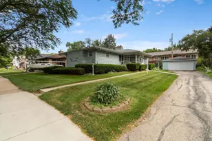 2834 Commercial Ave, Madison, WI 53704 - Photo 3