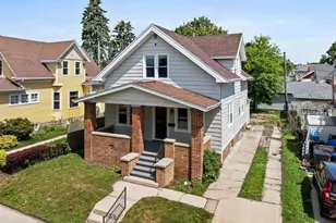 1112 Bluff Ave, Sheboygan, WI 53081 - Photo 1