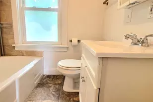 220/222 1st St, Baraboo, WI 53913 - Photo 11