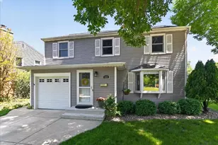 445 Caromar Dr, Madison, WI 53711 - Photo 1