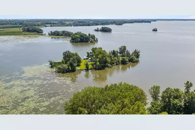N8874 Axe Head Island, Beaver Dam, WI 53916 - Photo 17