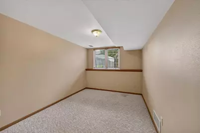 403 Hanson Road, Stoughton, WI 53589 - Photo 29