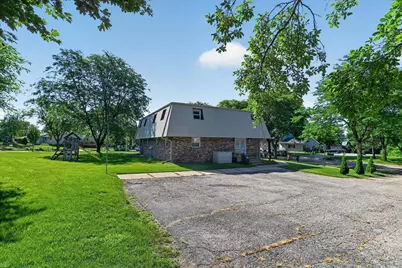 5110 Pebblebrook Drive, Madison, WI 53716 - Photo 5
