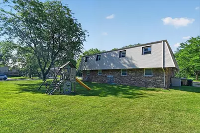 5110 Pebblebrook Drive, Madison, WI 53716 - Photo 7