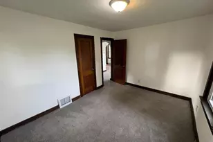 1806 17th Ave, Monroe, WI 53566 - Photo 9