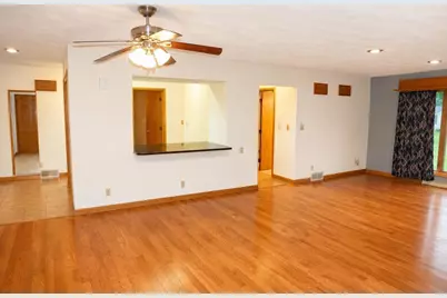 220 N Ohio Street, Prairie Du Chien, WI 53821 - Photo 9