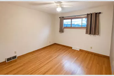 220 N Ohio Street, Prairie Du Chien, WI 53821 - Photo 13