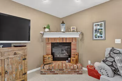 613 S 6th Street, Janesville, WI 53536 - Photo 11