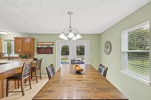 613 S 6th St, Janesville, WI 53536 - Photo 9