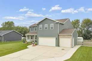 613 S 6th St, Janesville, WI 53536 - Photo 1