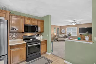 613 S 6th St, Janesville, WI 53536 - Photo 17