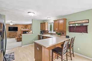 613 S 6th St, Janesville, WI 53536 - Photo 11