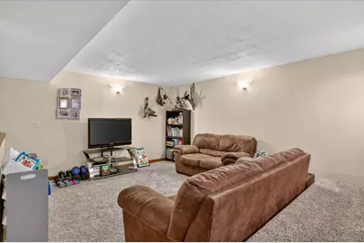 535 Greenview Drive, Janesville, WI 53536 - Photo 39