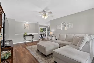 535 Greenview Dr, Janesville, WI 53536 - Photo 9