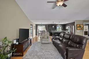 100 Farwell Dr, Cottage Grove, WI 53527 - Photo 7