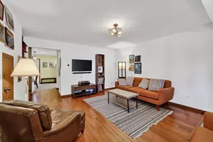725 N Thompson Dr, Madison, WI 53704 - Photo 5