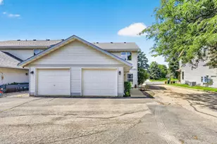 725 N Thompson Dr, Madison, WI 53704 - Photo 35